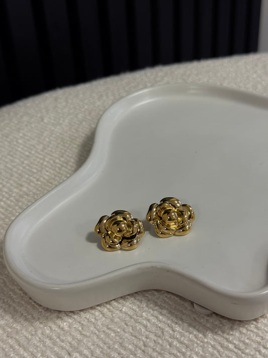 BUBBLY FLOWER EARSTUDS GOLD