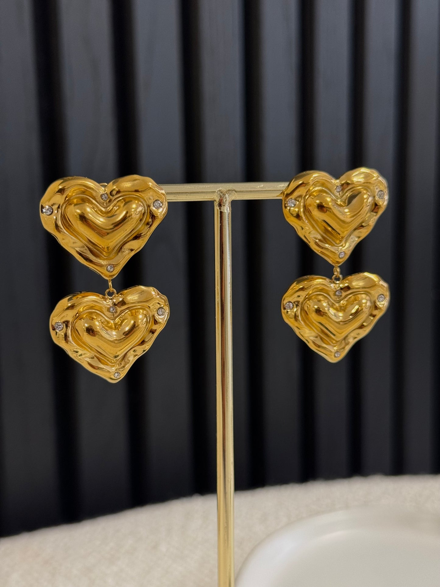 DIAMOND LOVE EARSTUDS GOLD