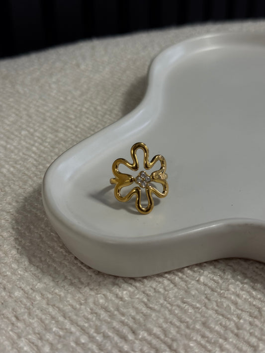 DIAMOND FLOWER RING GOLD