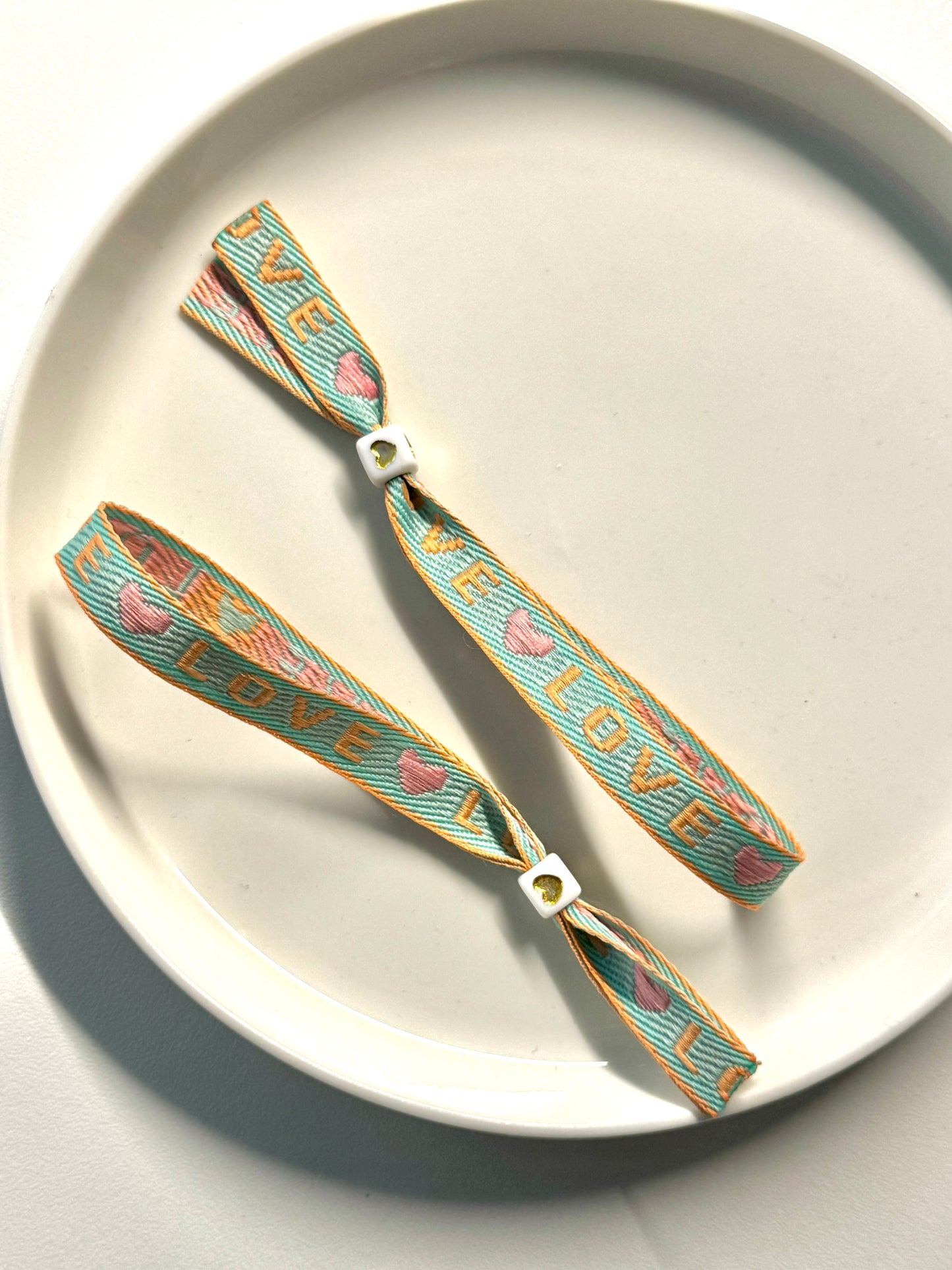 MINT LOVE LINT BRACELET