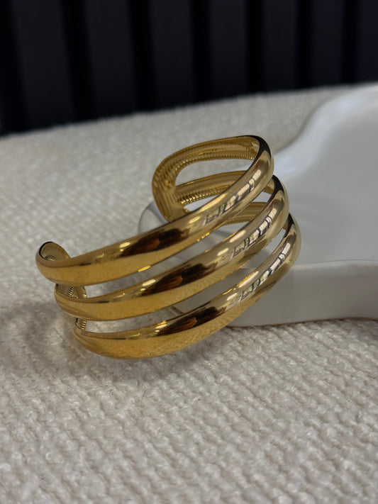 LINE BANGLE GOLD
