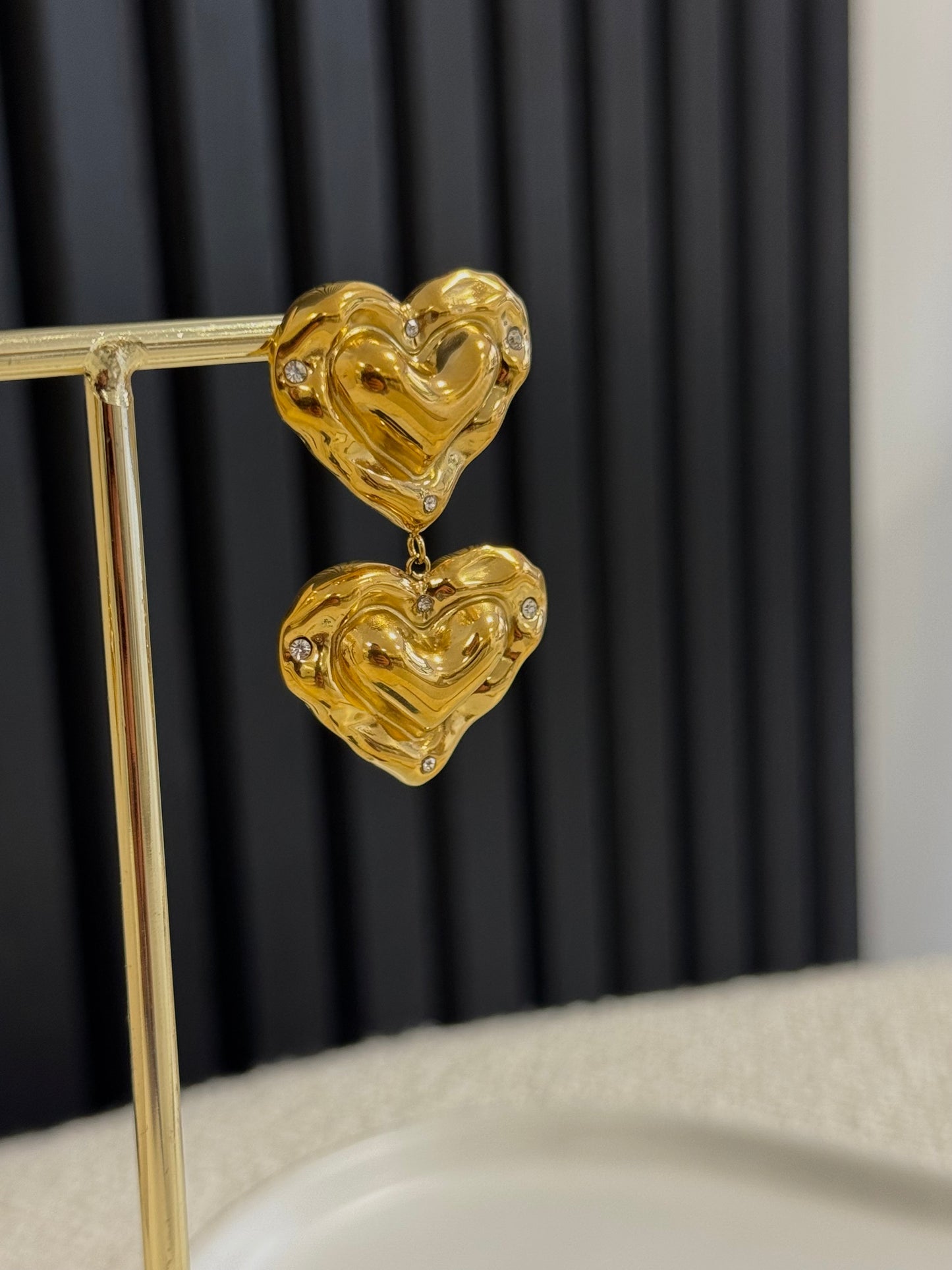 DIAMOND LOVE EARSTUDS GOLD