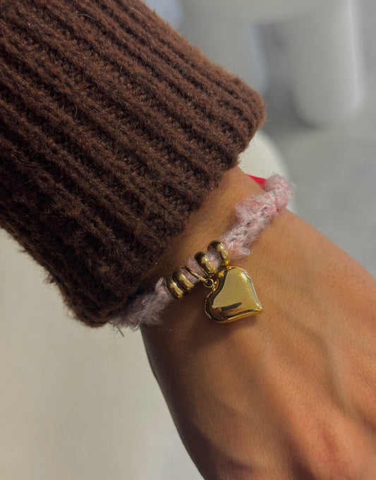 fluffy fall bracelet | pink