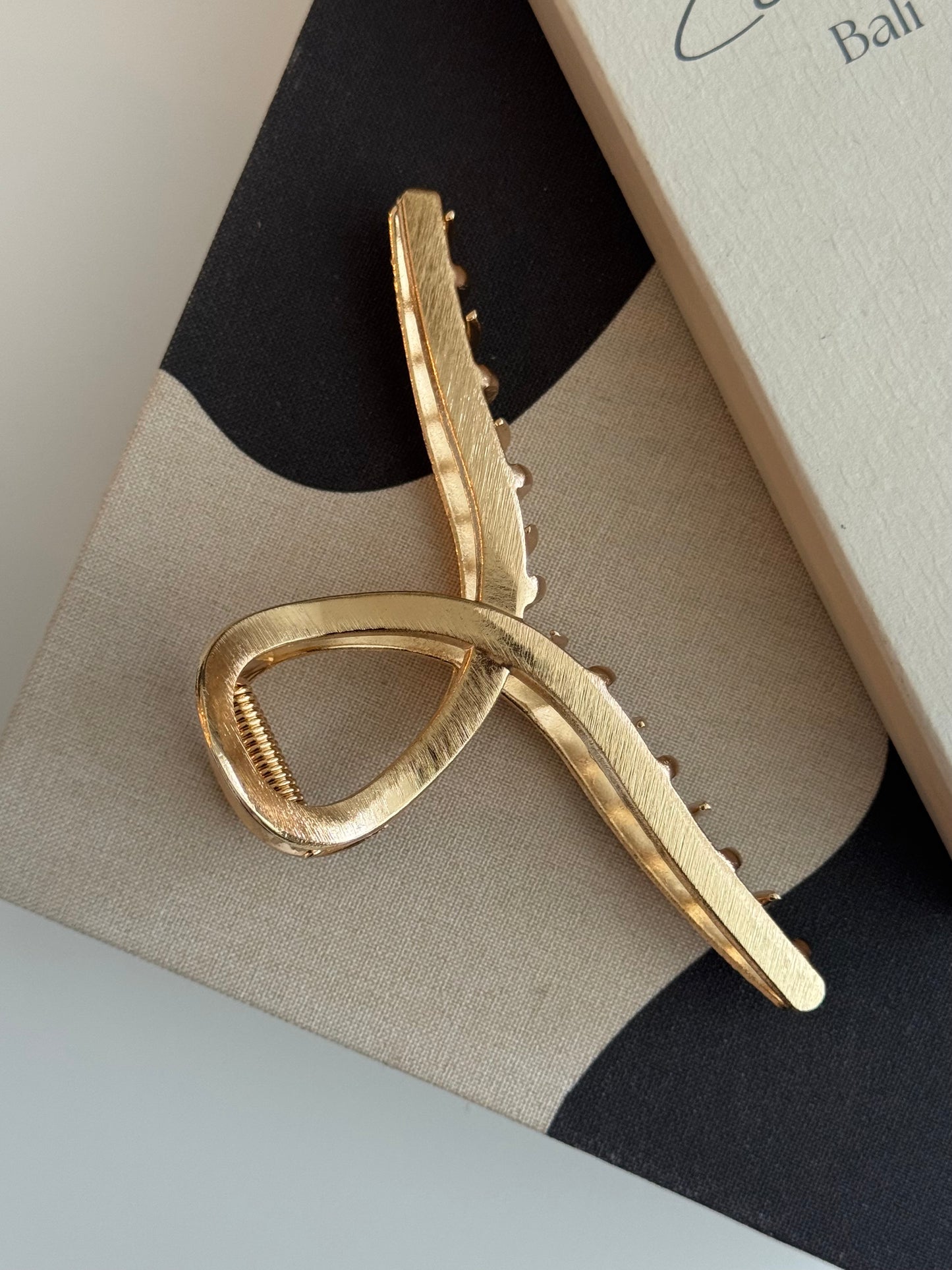 Basic Hairclip Brushed Gold