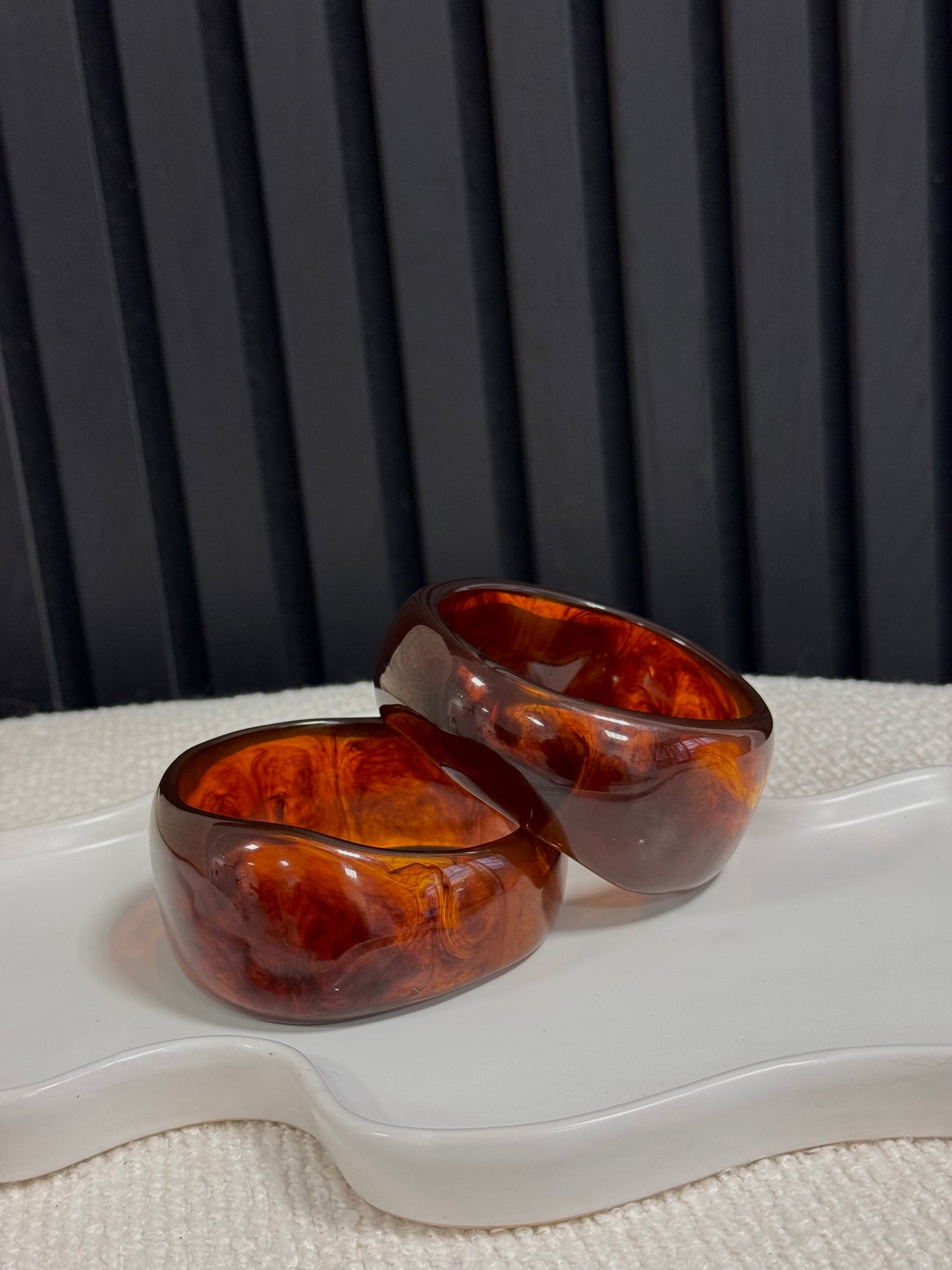 ACRYLIC BANGLE AMBER