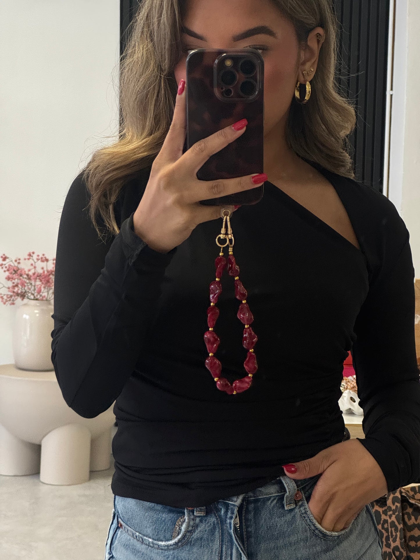 CUT OUT TOP BLACK