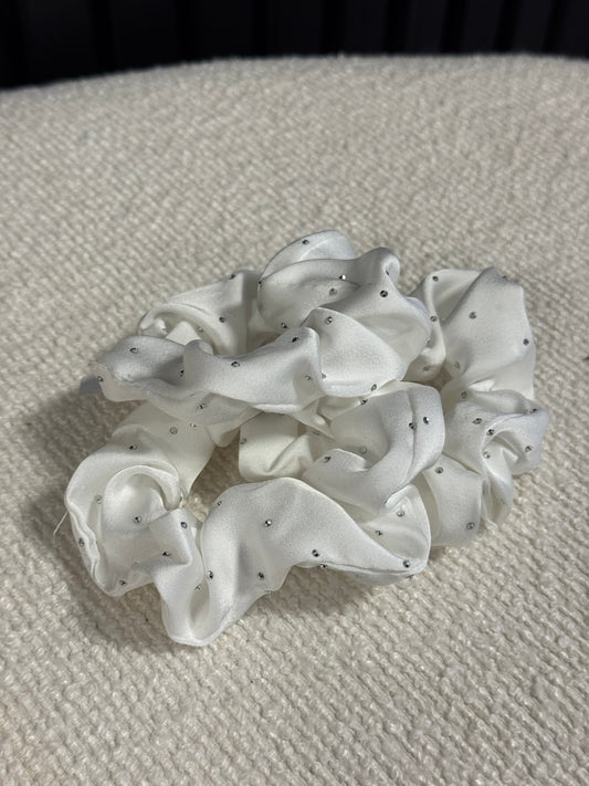 KM090 SCRUNCHIE STRASS WHITE