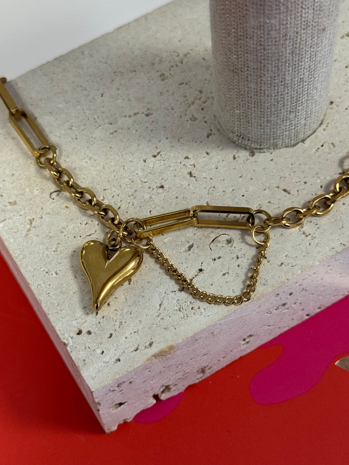 Lovely Chain Bracelet Gold