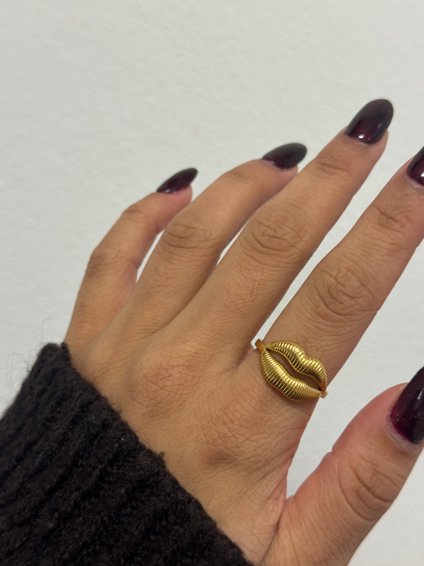 LIPJES RING GOUD