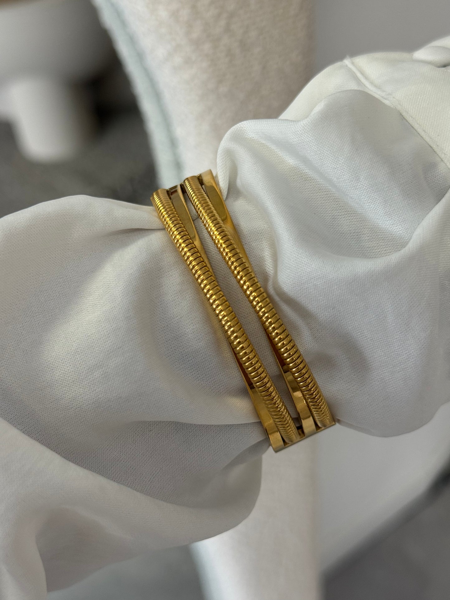 GOLDEN TRIO BANGLE GOLD
