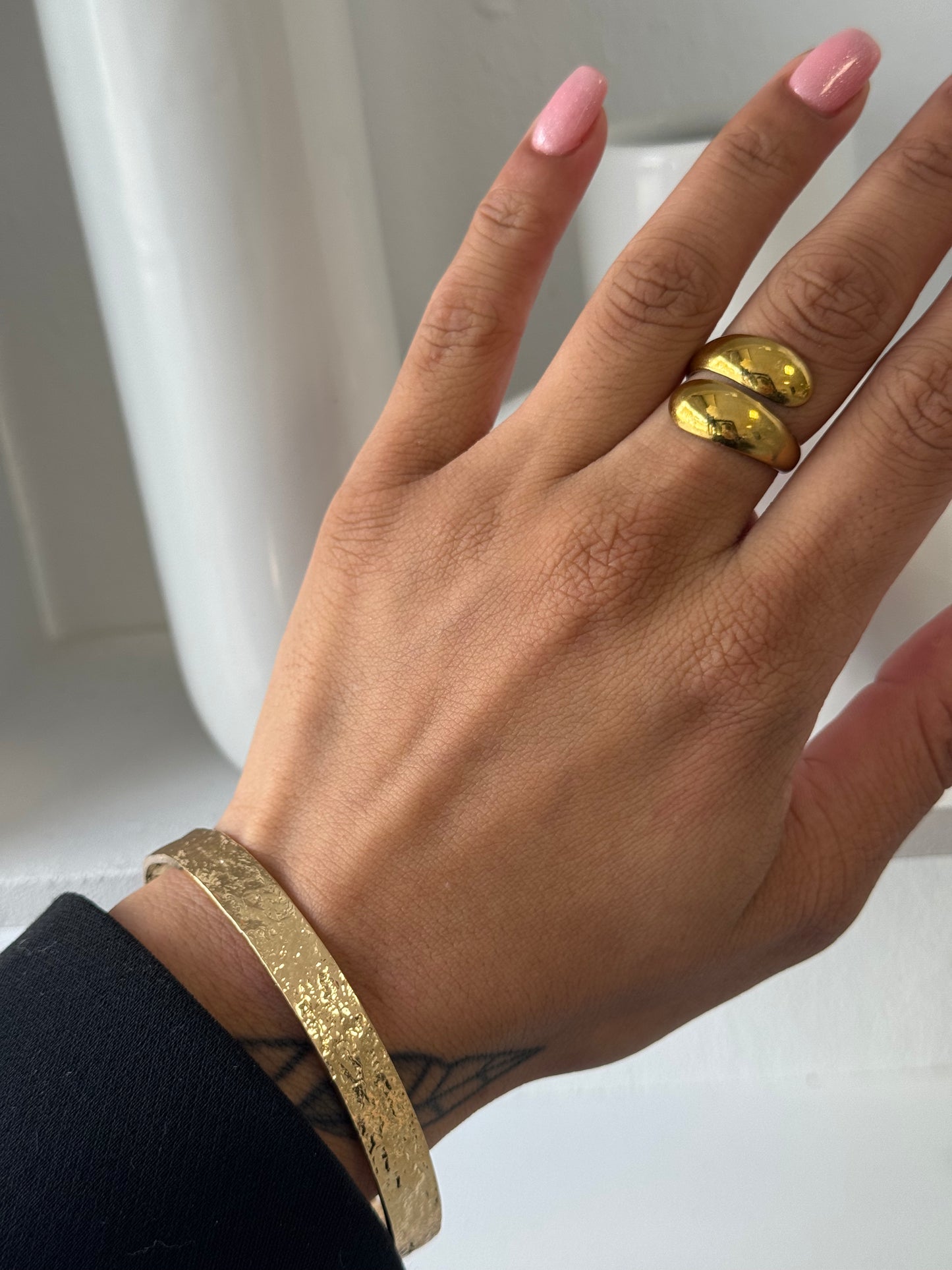 Structured Bangle Gold