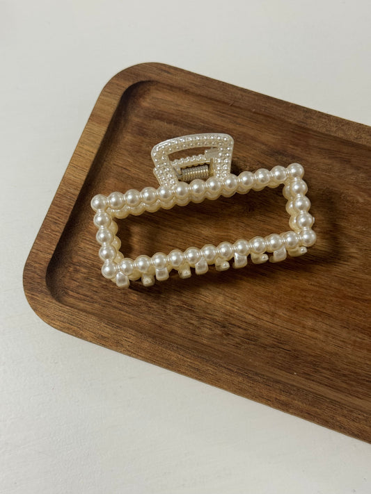 BASIC PEARL HAIRCLIP