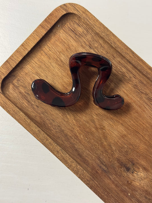 CURLY HAIRCLIP LEO BROWN