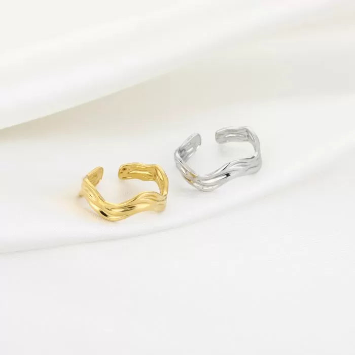 Wavy Ring Gold