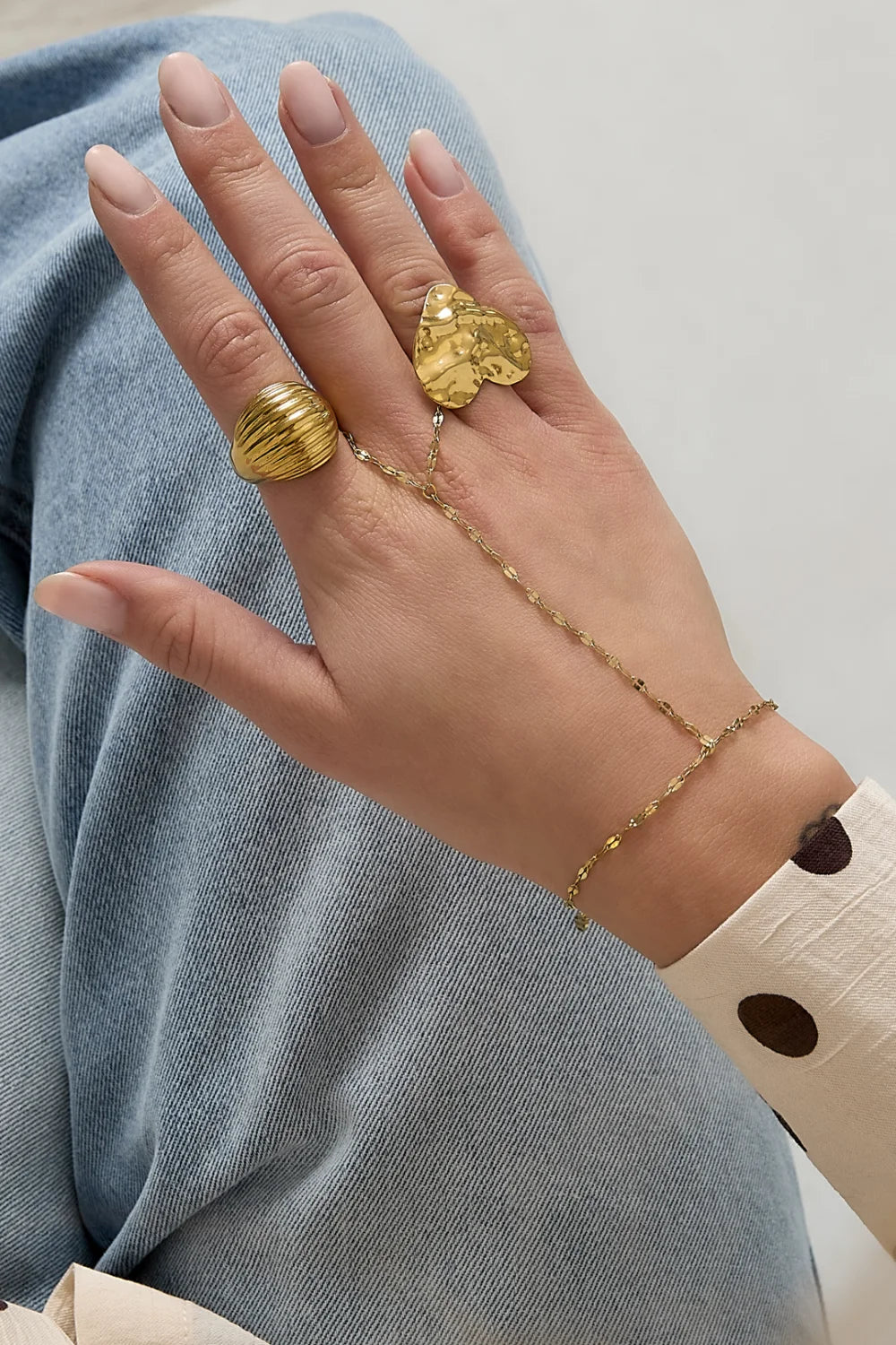 chunky hand chain gold