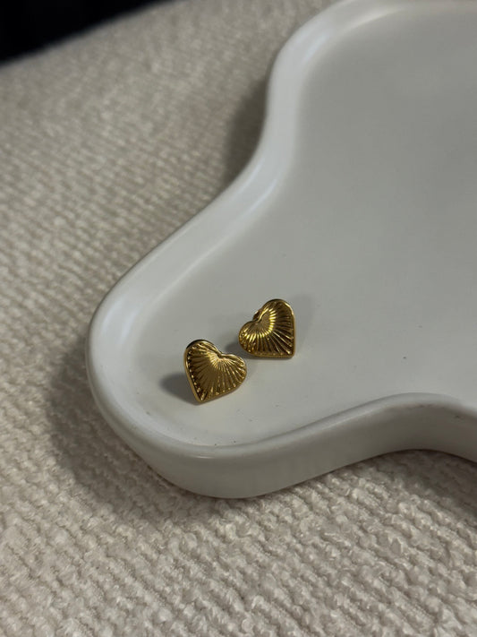 MINI LOVE EARSTUDS GOLD