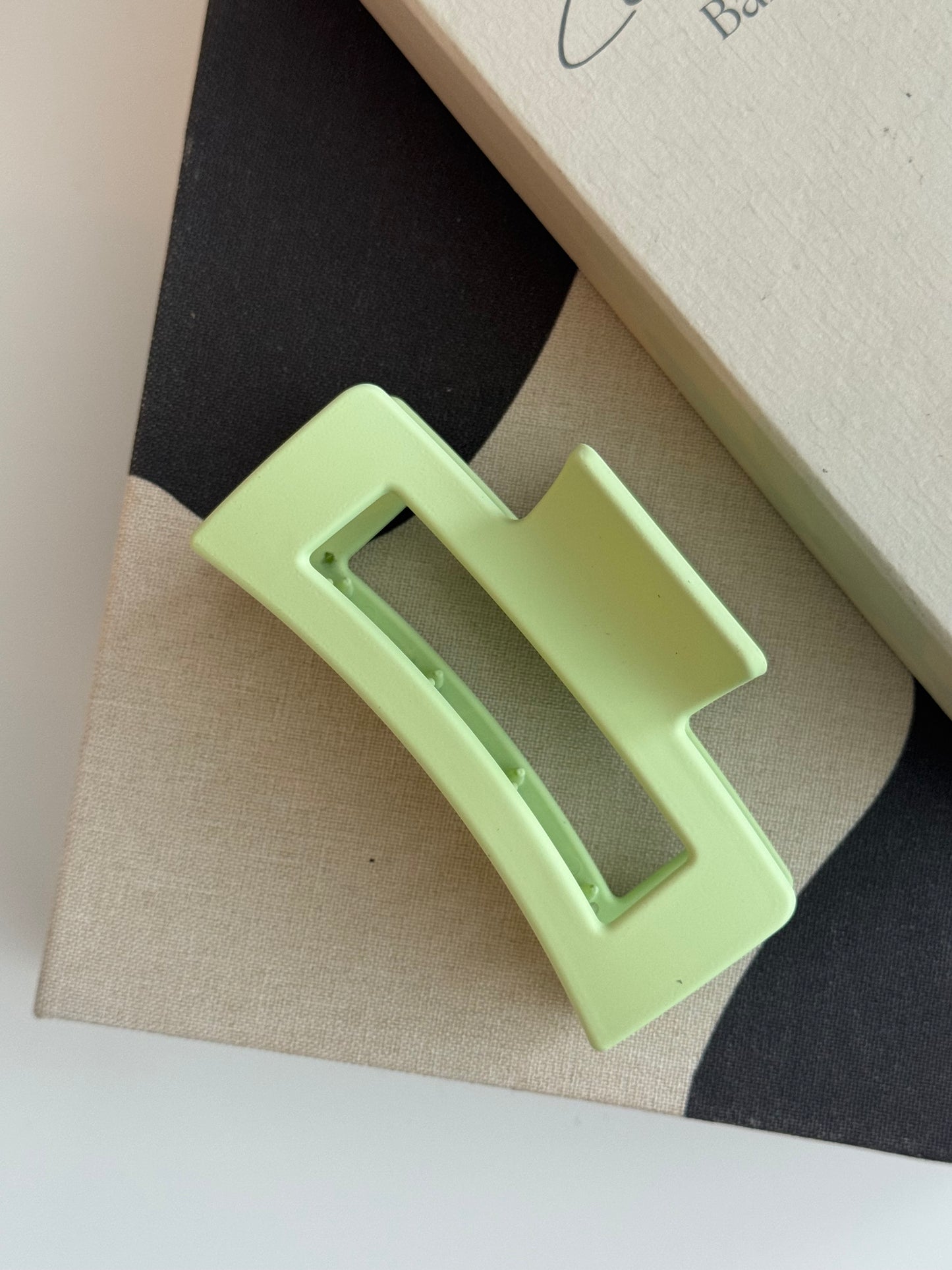 Basic Hairclip Lime