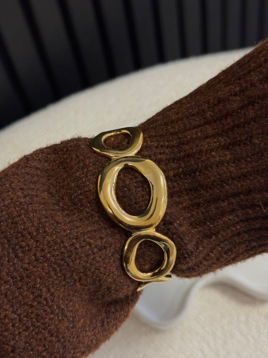 ROUND BANGLE GOLD