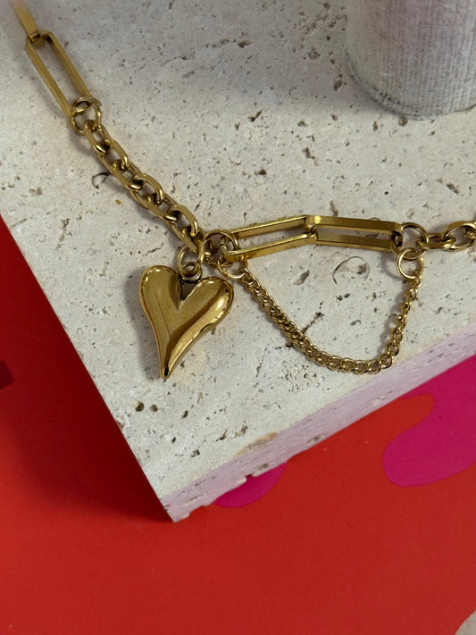 Lovely Chain Bracelet Gold