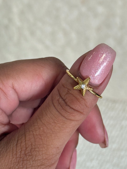Mini Starfish Ring Gold