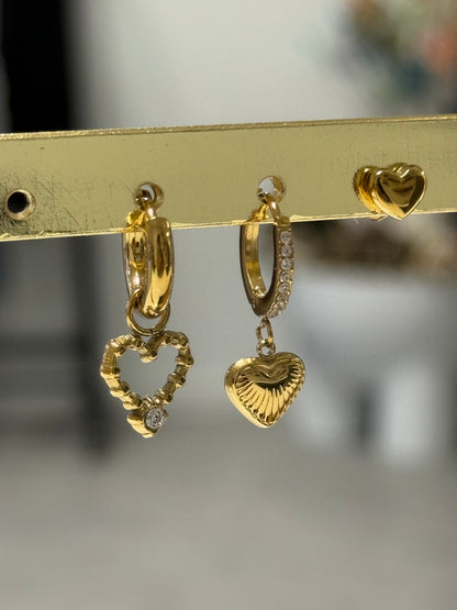 love earstuds gold | one piece