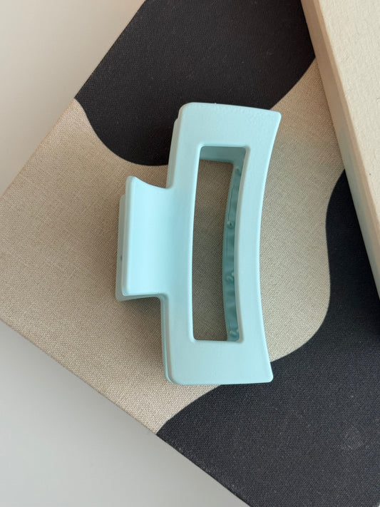 Basic Hairclip Baby Blue