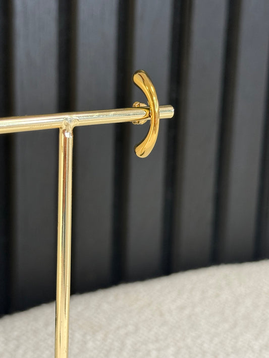 statement earstuds gold | one piece