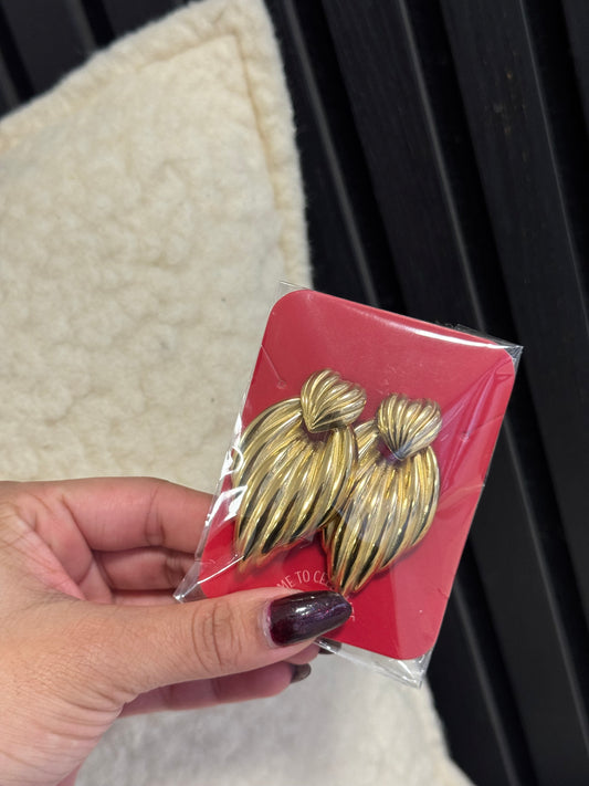 MEGA LOVE EARSTUDS GOLD