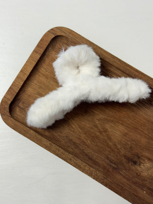 BASIC FLUFFY HAIRCLIP WHITE