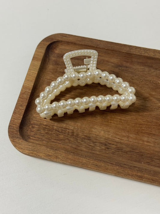 PAREL HAIRCLIP HALF MOON