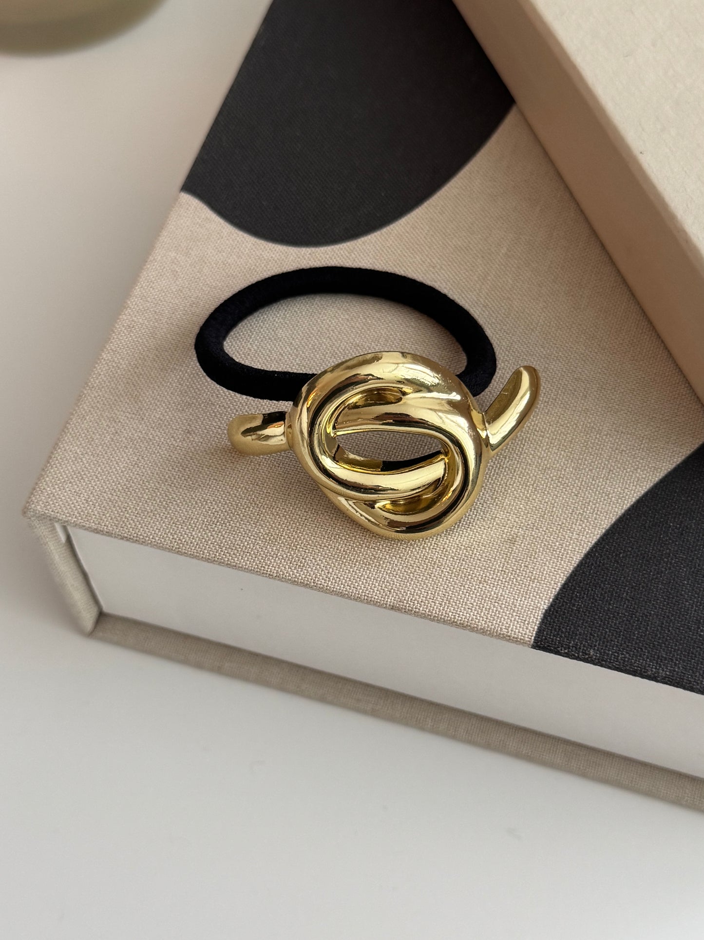 Hair Tie Knot Gold