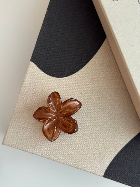 Mini Flower Hairclip Light Brown