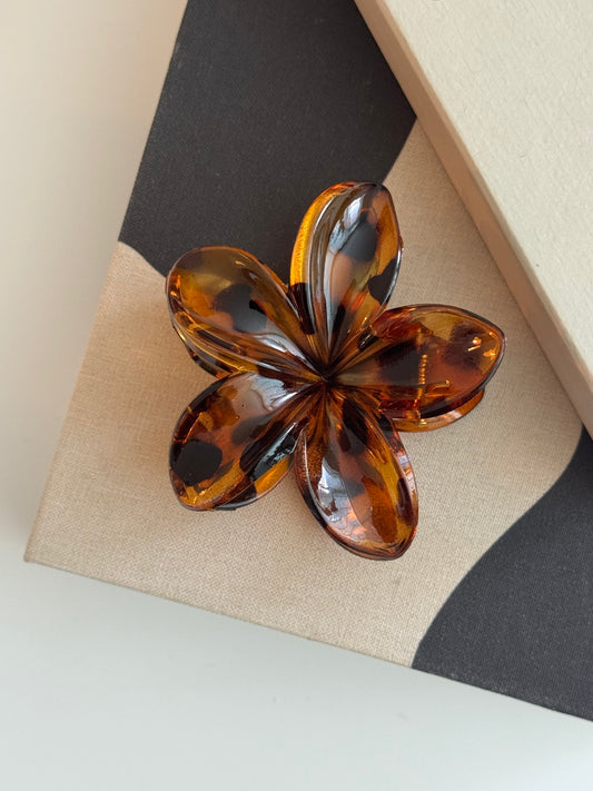 Flower Hairclip Leo