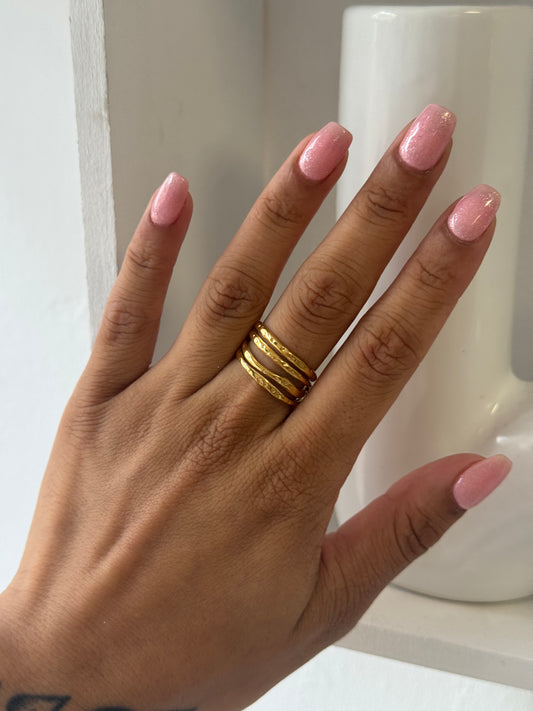 Row Of Line Ring Gold