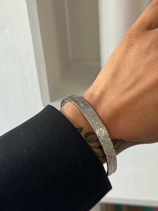 Structured Bangle Silver