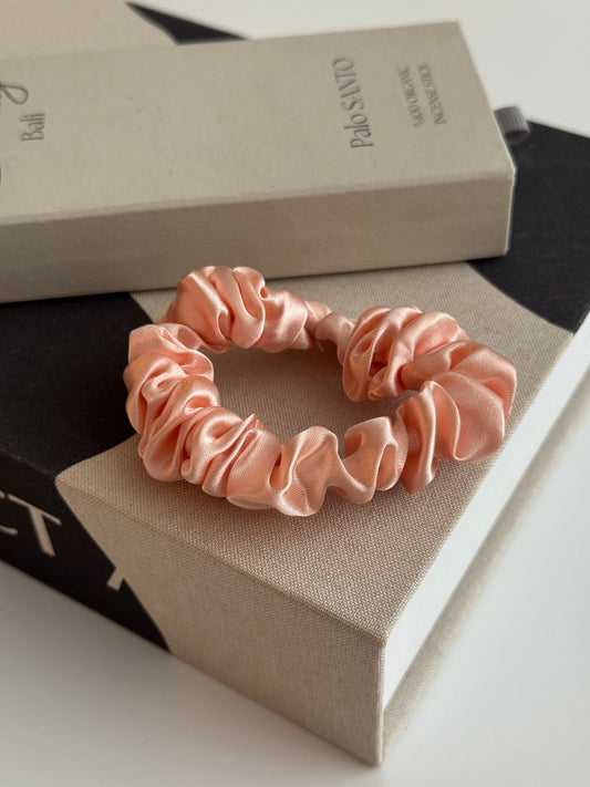 Mini Silky Scrunchie Peach