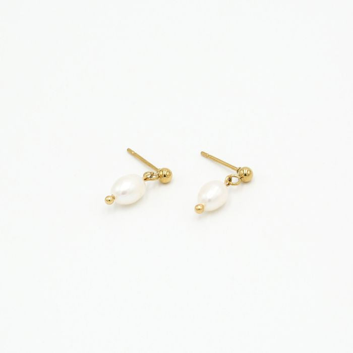 pearly earstuds gold