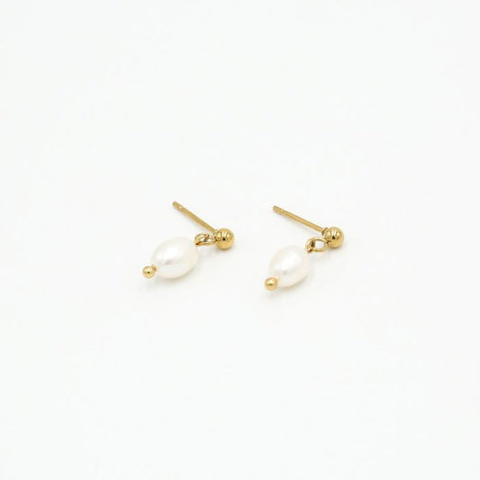 pearly earstuds gold