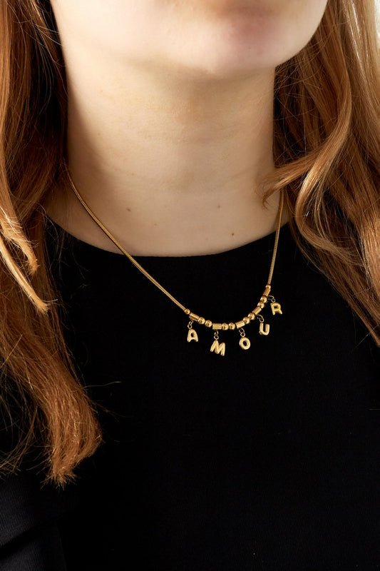 Amour Necklace Gold