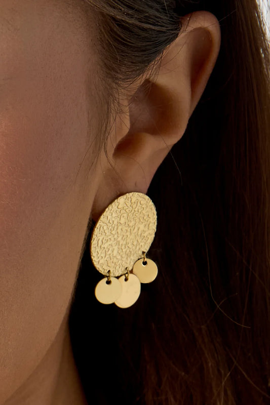 coin earstuds gold